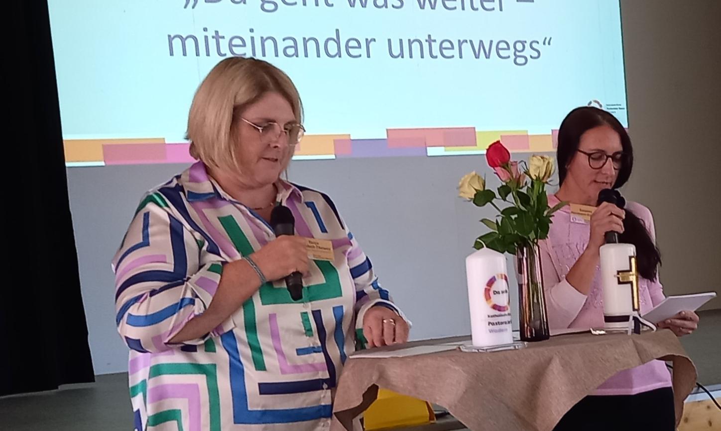 Tanja Buchheit-Thewes und Susanne Ringwald begrüßt zur zweiten Synodalversammlung im Pastoralen Raum Wadern