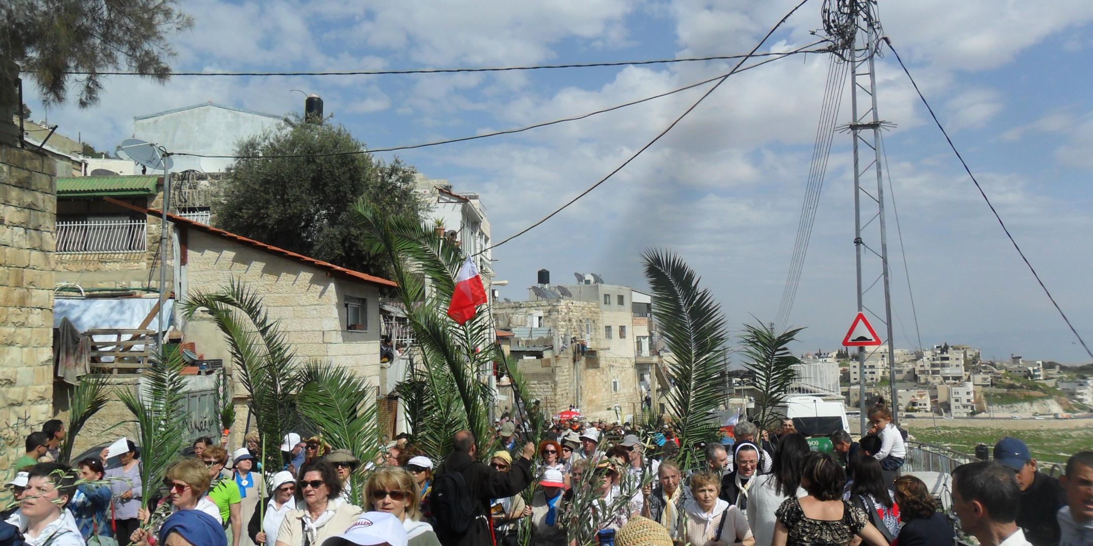 Pilgernde Menschen an Ostern in Jerusalem vor wenigen Jahren