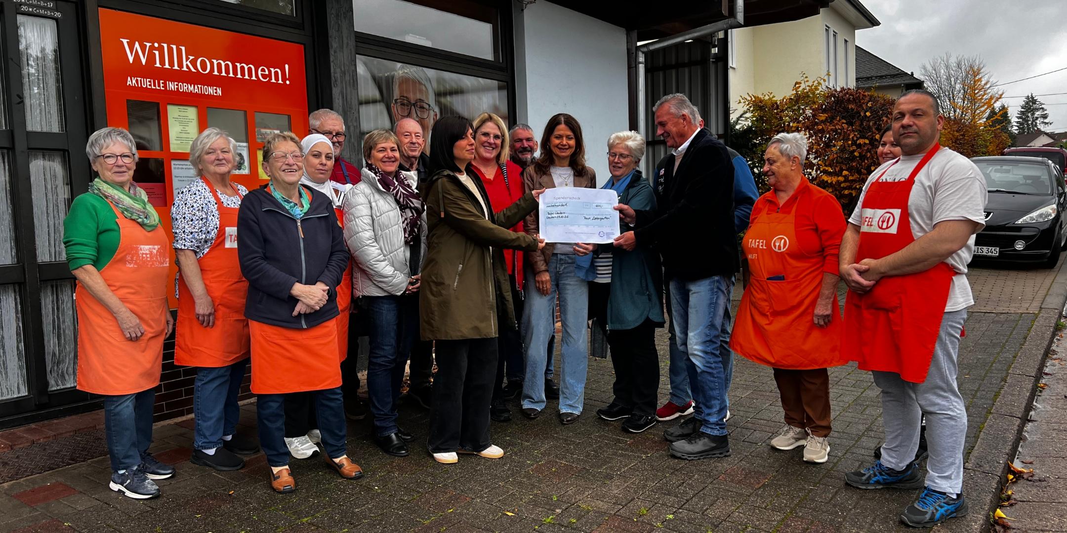 Spendenübergabe der-Ostergarten-Wadern an die Tafel Wadern