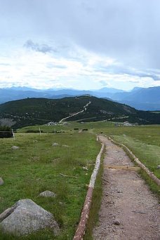 Weg in den Bergen