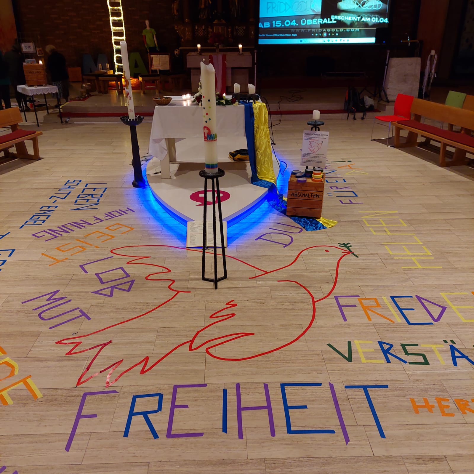 In der Jugendkirche Mia wurde es in der Nacht der Kirche 24 bunt und kreativ