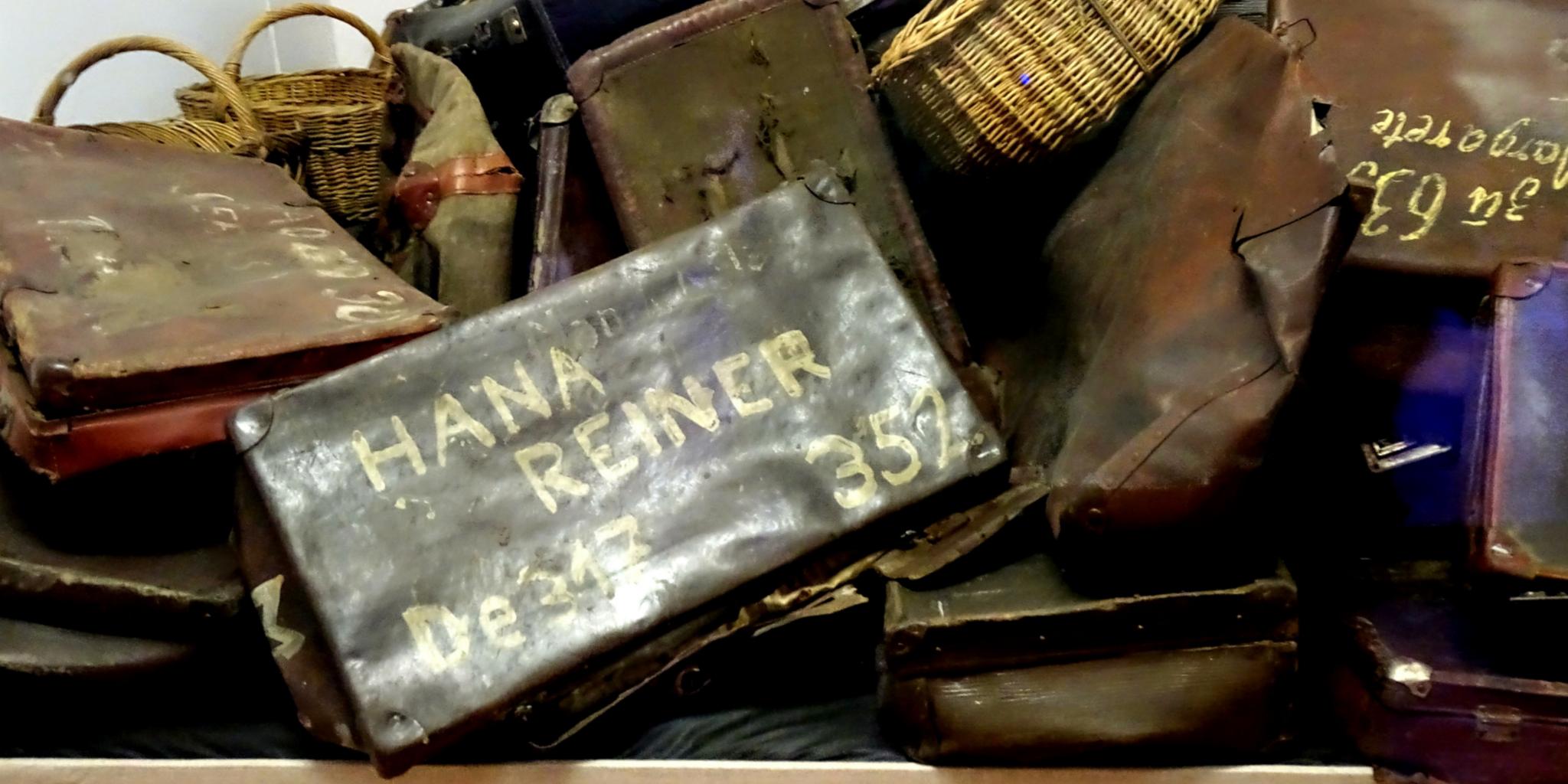 Koffer der Opfer aus Ausschwitz Birkenau